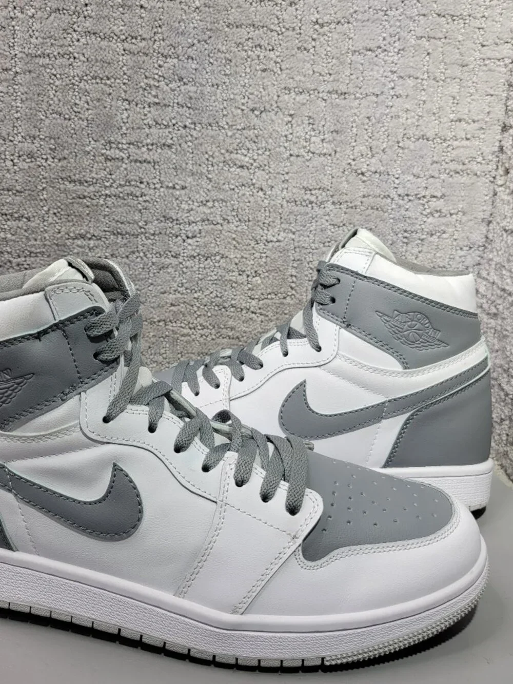 Nike Air Jordan 1 Retro High Stealth Men's Size US 12 Gray White Athletic Shoes
